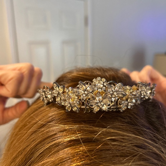 Swarovski crystal headband - Picture 1 of 2
